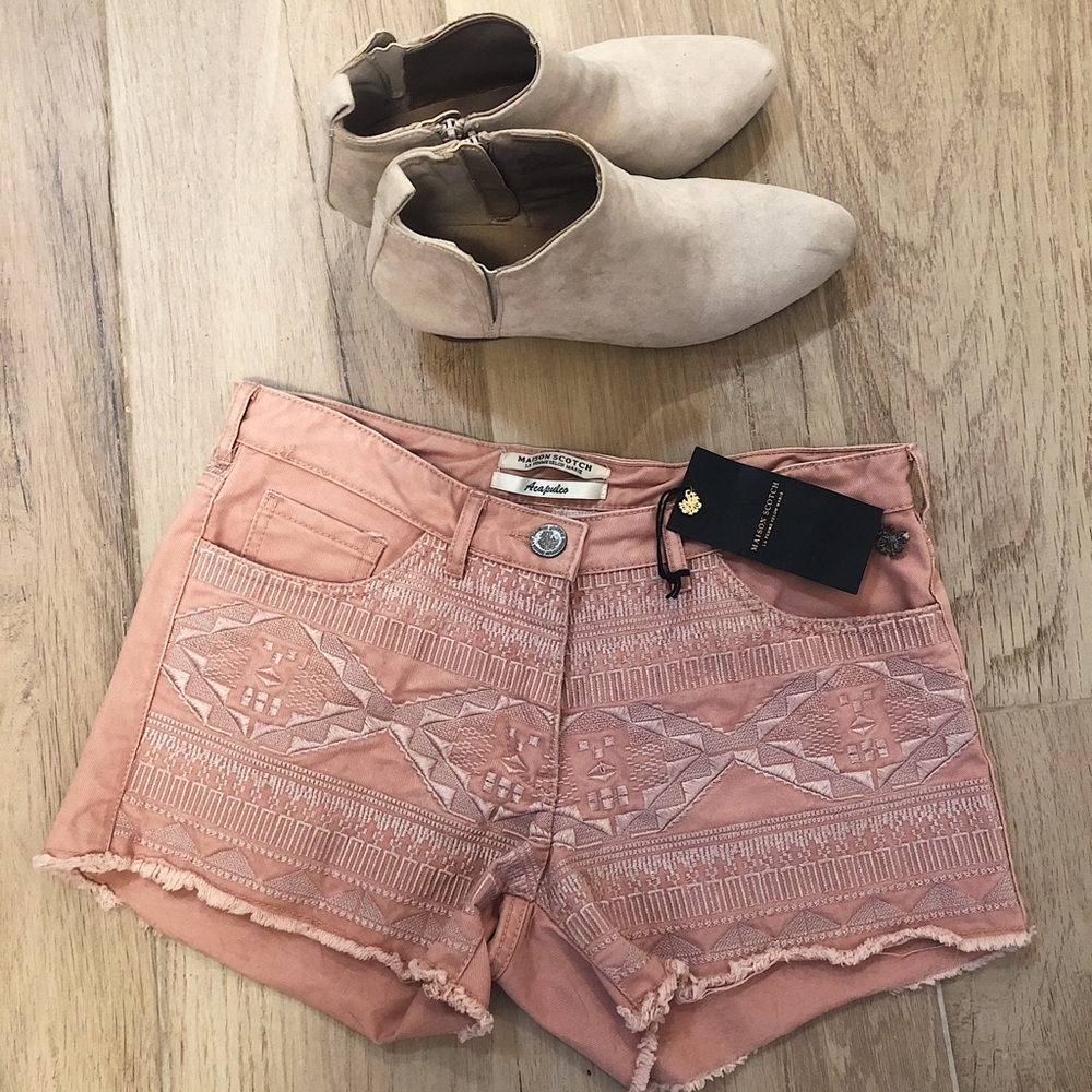 NWT Maison Scotch Embroidered Shorts